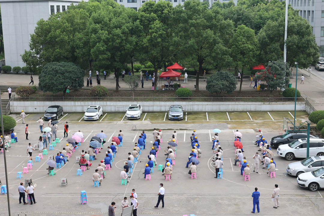 图8.乐鱼体育总部大院核酸检测等候区_副本.jpg